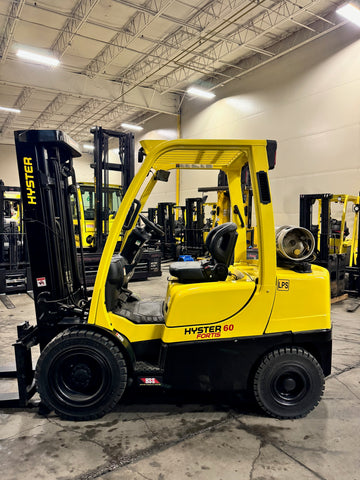 2019 HYSTER H60FT 6000 LB LP GAS FORKLIFT PNEUMATIC 90/188" 3 STAGE MAST SIDE SHIFTER 1,273 HOURS STOCK # BF9224989-BUF - United Lift Equipment LLC