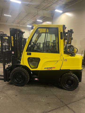 2017 HYSTER H80FT 8000 LB LP GAS FORKLIFT PNEUMATIC 90/121" 2 STAGE FULL FREE LIFT MAST ONLY 1,619 HOURS SIDE SHIFTING FORK POSITIONER STOCK # BF9231189-BUF