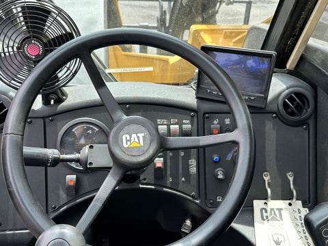 2015 CAT TL943C-10