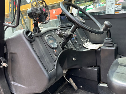 2015 CAT TL943C-14