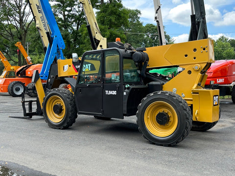 2015 CAT TL943C-4