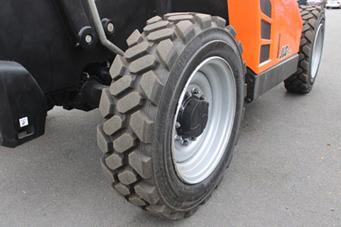 2019 JLG 742-16
