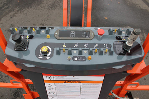 2019 JLG 742-30