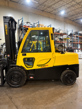 2021 HYSTER H120FT 12000 LB LP GAS FORKLIFT PNEUMATIC 110/158" 2 STAGE CLEAR VIEW MAST ENCLOSED CAB WITH SIDE SHIFTER ONLY 1474 HOURS STOCK # BF9199429-BUF