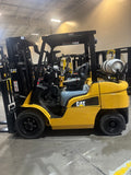 2021 CATERPILLAR/MITSUBISHI FG30N 6000 LB LP GAS FORKLIFT PNEUMATIC 84/186" 3 STAGE MAST SIDE SHIFTER LOW HOURS STOCK # BF9125359-BUF