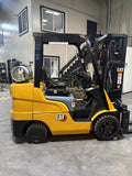 2020 CATERPILLAR 2C6000 6000 LB LP GAS FORKLIFT CUSHION 82/185" 3 STAGE MAST SIDE SHIFTER 972 HOURS STOCK # BF9115279-BUF