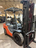 2021 TOYOTA 8FGU30 6000 LB LP GAS FORKLIFT PNEUMATIC 88/187 3 STAGE MAST SIDE SHIFTER 3,480 HOURS STOCK # BF9152899-BUF
