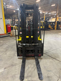 2018 YALE GLP050VXN 5000 LB LP GAS FORKLIFT PNEUMATIC 86/189 3 STAGE MAST SIDE SHIFTER 1238 HOURS STOCK # BF9167429-BUF