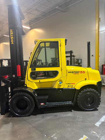 2021 HYSTER H155FT 15500 LB DIESEL FORKLIFT PNEUMATIC 147/213" 2 STAGE CLEAR VIEW MAST SIDE SHIFTING FORK POSITIONER ENCLOSED HEATED CAB 1,257 HOURS STOCK # BF9393839-BUF