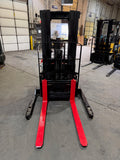 2016 RAYMOND RSS40 4000 LB ELECTRIC FORKLIFT WALKIE STACKER 72/150 3 STAGE MAST CUSHION 1261 HOURS STOCK # BF957749-BUF - United Lift LLC