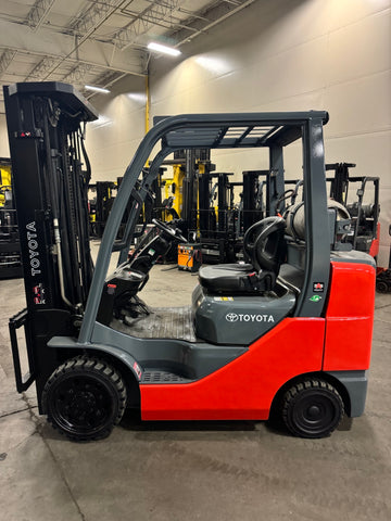 2020 TOYOTA 8FGCU32 6500 LB LP GAS FORKLIFT 1,032 HOURS CUSHION 87/187" 3 STAGE MAST 4 WAY PLUMBING (optional Side Shifter or Side Shifting Fork Positioner) STOCK # BF9192329-BUF - United Lift LLC