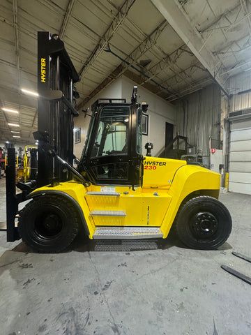 2017 HYSTER H230HD2 23000 LB CAPACITY DIESEL FORKLIFT DUAL DRIVE PNEUMATIC 175/213" 2 STAGE MAST SIDE SHIFTING FORK POSITIONER ENCLOSED HEATED CAB 48 FORKS 2,452 HOURS STOCK # BF9745179-BUF - United Lift LLC