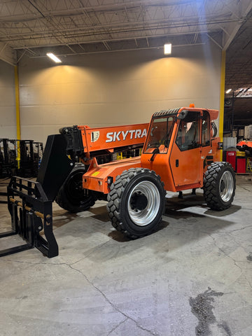 2016 SKYTRAK 6042 6000 LB DIESEL TELESCOPIC FORKLIFT TELEHANDLER PNEUMATIC 4WD ENCLOSED CAB AUXILIARY HYDRAULICS 2794 HOURS STOCK # BF9412349-BUF