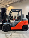 2018 TOYOTA 8FG35U 8000 LB LP GAS FORKLIFT PNEUMATIC 89/187" 3 STAGE MAST SIDE SHIFTER 1542 HOURS STOCK # BF9194439-BUF