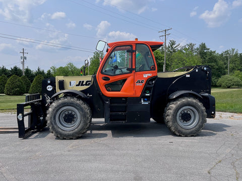 2022 JLG 2733 26600 LB DIESEL TELESCOPIC FORKLIFT TELEHANDLER PNEUMATIC ENCLOSED CAB WITH A/C AND HEAT 4WD BRAND NEW STOCK # BF93151139-PAB - United Lift Equipment LLC