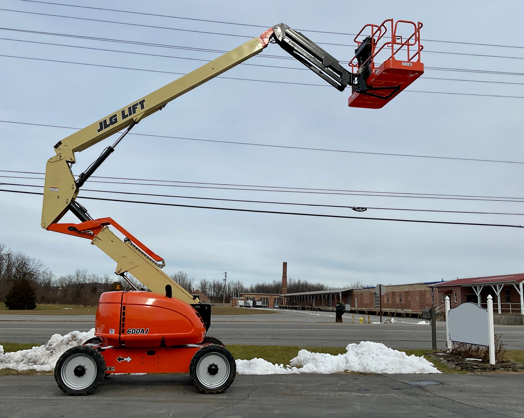 JLG 600AJ ARTICULATING BOOM