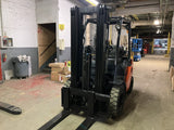 2017 TOYOTA 8FGU25 5000 LB LP GAS FORKLIFT PNEUMATIC 189" 3 STAGE MAST SIDE SHIFTER 2782 HOURS STOCK # BF9129929-BUF - United Lift Equipment LLC