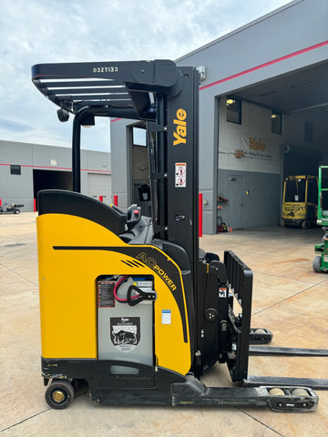 2018 YALE NDR035 3500 LB ELECTRIC FORKLIFT 95/212" 3 STAGE MAST SIDE SHIFTER 3264 HOURS STOCK # BF9139129-RIL - United Lift LLC