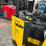 2022 YALE NR045EB 4500 LB ELECTRIC NARROW AISLE REACH FORKLIFT 95/212 3 STAGE MAST SIDE SHIFTER 4319 HOURS STOCK # BF9123929-OHMM