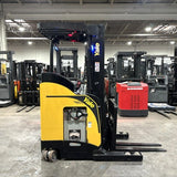 2021 YALE NR045EB 4500 LB ELECTRIC NARROW AISLE REACH FORKLIFT 95/212 3 STAGE MAST SIDE SHIFTER 4531 HOURS STOCK # BF9101589-OHMM