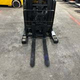 2022 YALE NR045EB 4500 LB ELECTRIC NARROW AISLE REACH FORKLIFT 95/212 3 STAGE MAST SIDE SHIFTER 4319 HOURS STOCK # BF9123929-OHMM
