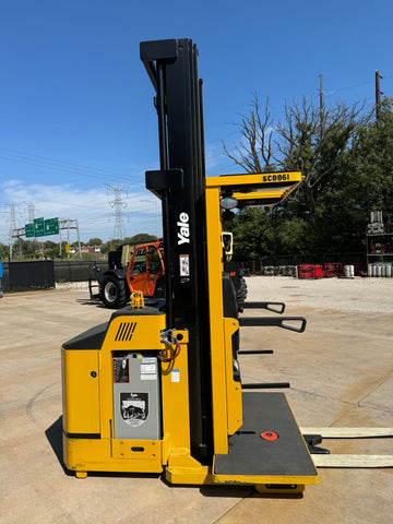 2019 YALE OS030 3000 LB 36 VOLT ELECTRIC FORKLIFT ORDER PICKER CUSHION 131/300" 3 STAGE MAST 600 HOURS STOCK # BF998529-RIL - United Lift LLC