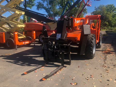 2016 SkyTrak 10054-3
