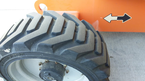 2013 JLG 600AJ-8