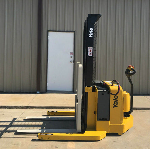 2003 YALE MSW040SEN24TV087 4000 LB ELECTRIC FORKLIFT WALKIE STACKER CUSHION 87/130" 2 STAGE MAST SIDE SHIFTER 3737 HOURS STOCK # BF949519-ARB - United Lift Equipment LLC